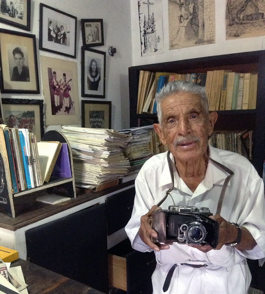 Don Juan Crisóstomo Estrada, cronista y fotógrafo de Taxco, 2019.
