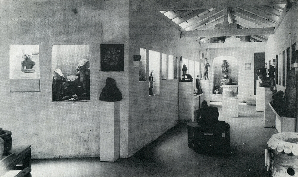 La colección de piezas arqueológicas de William Spratling inicialmente se exhibía en una pequeña galería construida al interior de su taller en Taxco el Viejo.