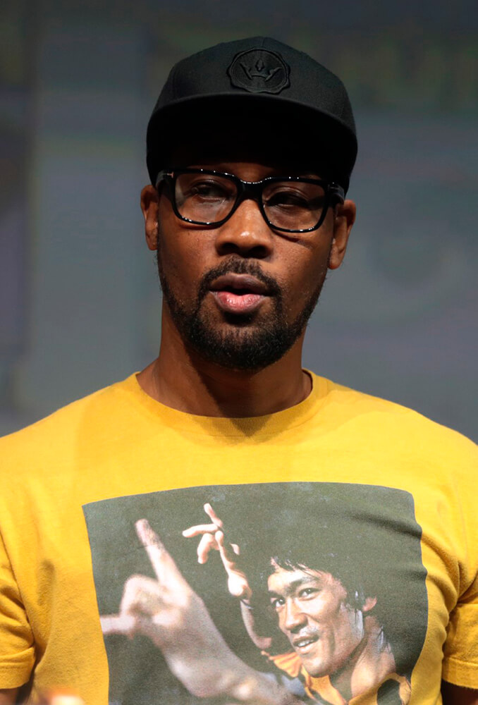 Figura 4. “RZA by Gage Skidmore” (RZA por Gage Skidmore), Gage Skidmore, 2018. Bajo licencia Creative Commons Attribution-Share Alike 3.0 Unported. Disponible en: https://commons.wikimedia.org/wiki/File:RZA_by_Gage_Skidmore.jpg)